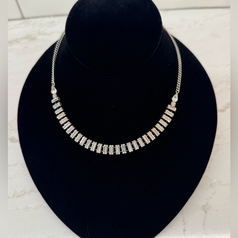 ✨ Fossil Silver-Tone Princess-cut Crystal Necklace - Adjustable